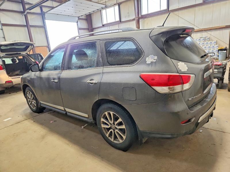 2015 Nissan Pathfinder s