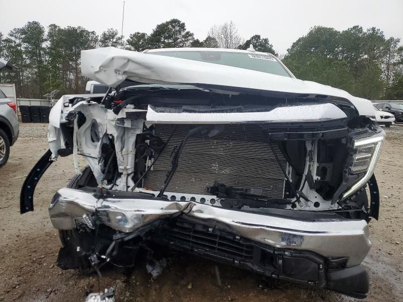 2025 GMC Sierra K1500 slt