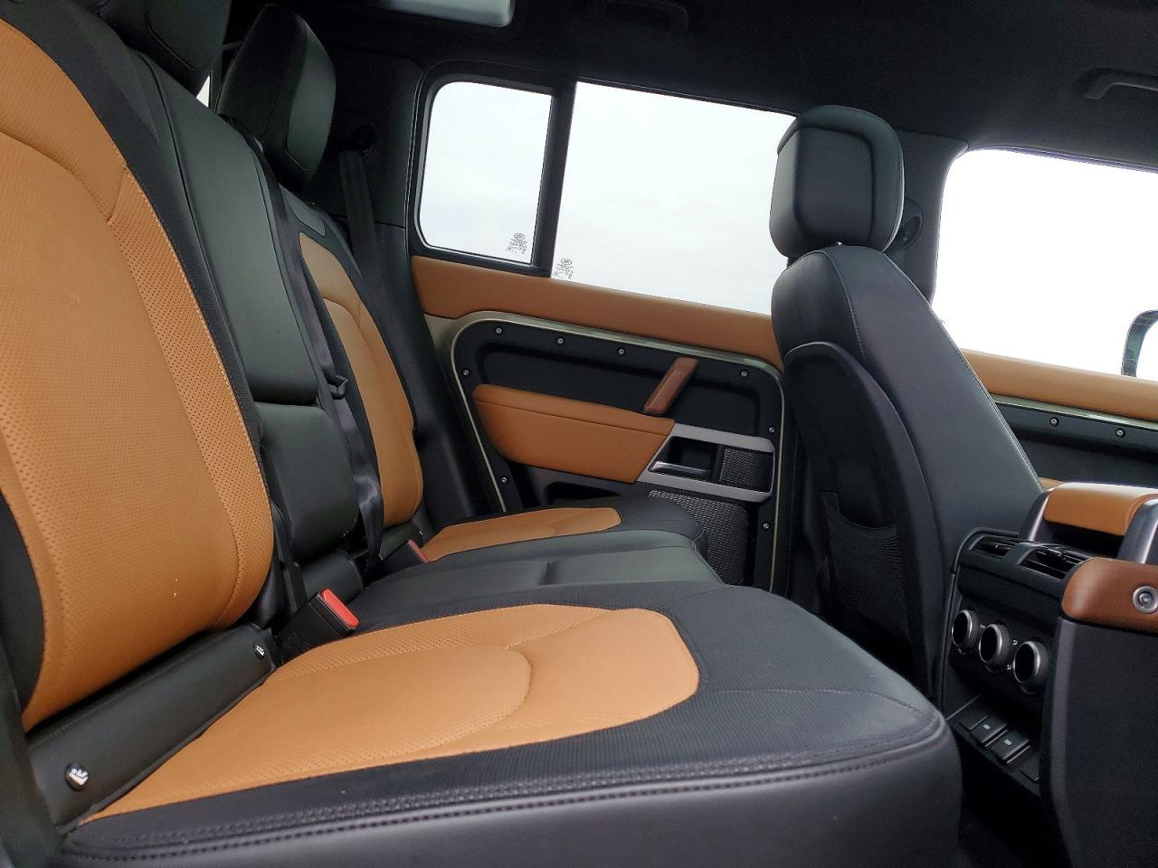 2023 Land Rover Defender 110 X-dynamic se