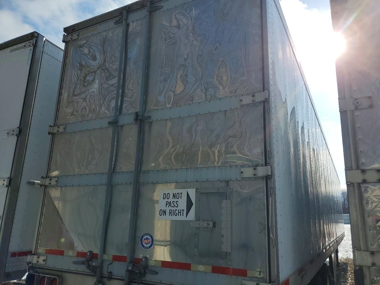 2015 Utility VS2RA Refrigerated Van Trailer