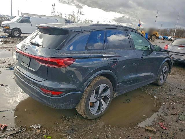 2025 Audi Q6 E-tron Prestige