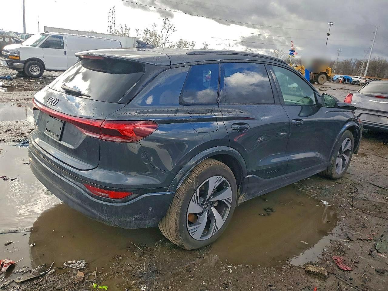 2025 Audi Q6 E-tron Prestige