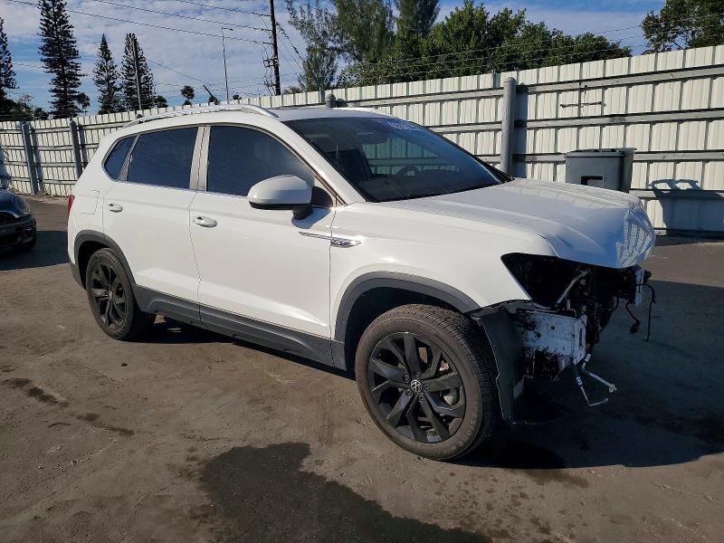 2022 Volkswagen Taos sel