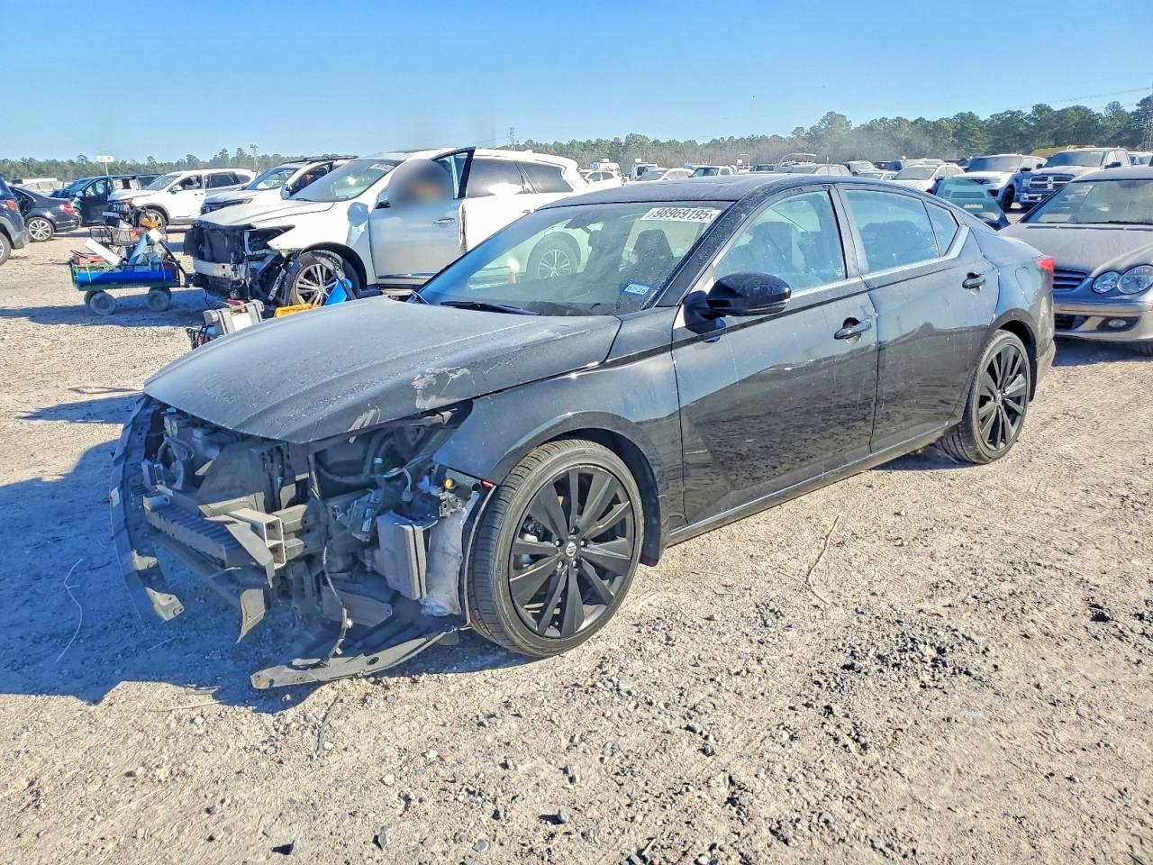 2022 Nissan Altima sr