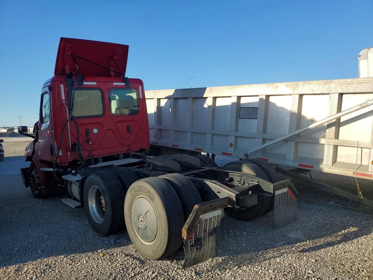 2023 Freightliner Cascadia 126