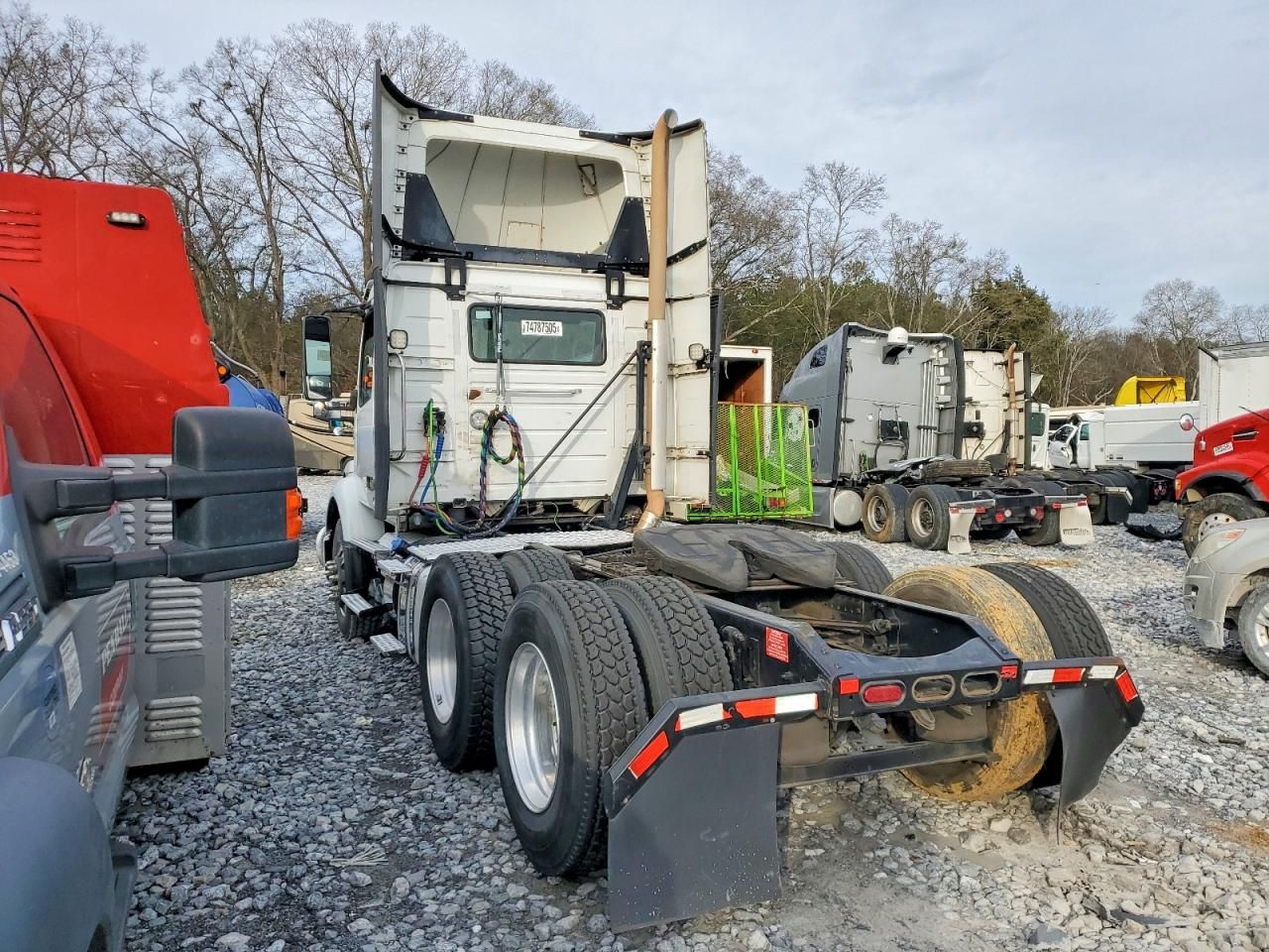 2020 Volvo VNR Semi Truck