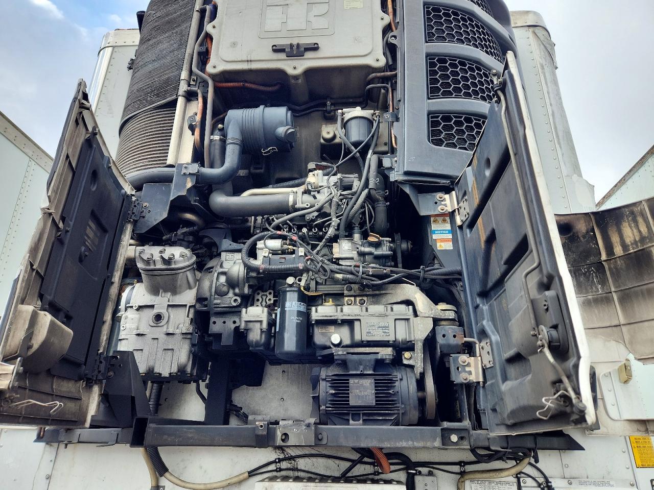 2017 Utility VS2RA Refrigerated Van Trailer
