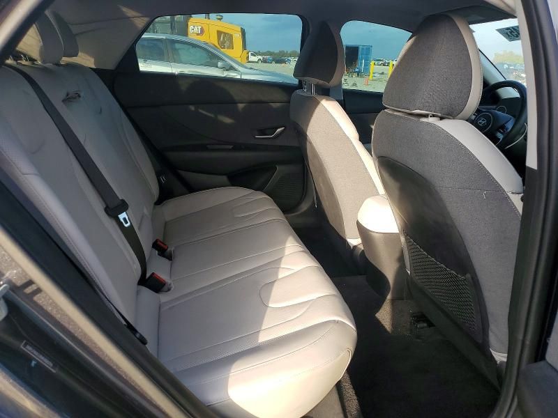 2021 Hyundai Elantra Limited