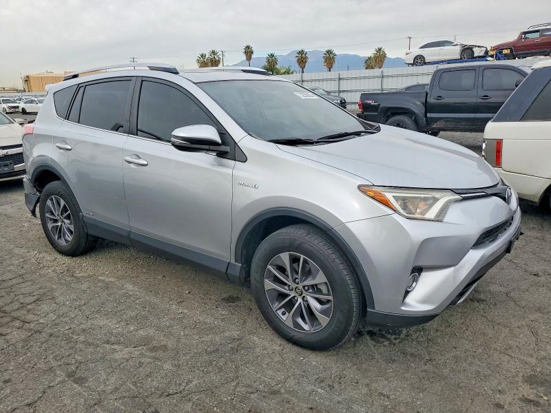 2016 Toyota Rav4 hv xle