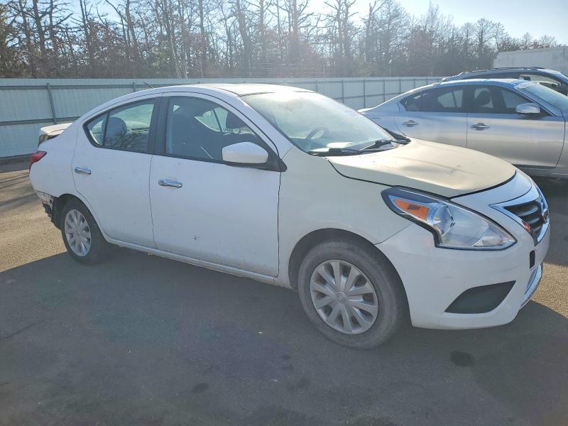 2016 Nissan Versa 1.6 sv