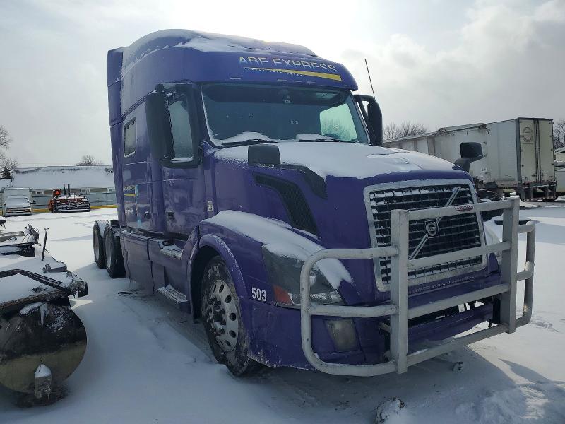 2016 Volvo VNL Semi Truck