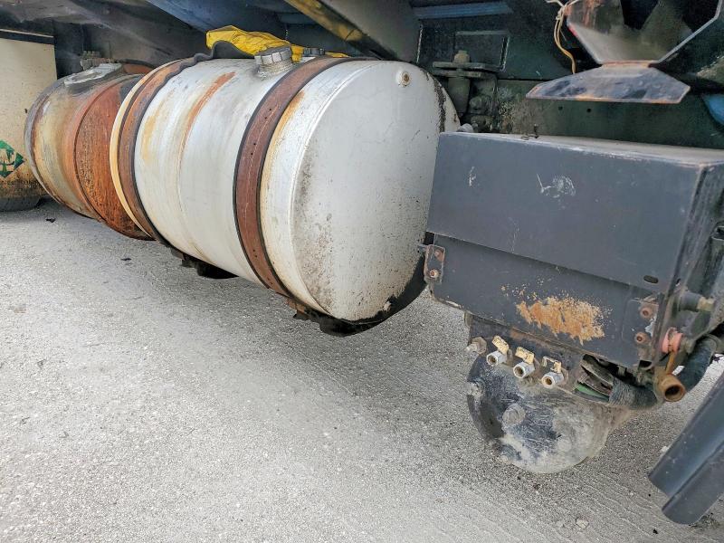 2010 Autocar Llc 2010 Autocar Xpeditor Refuse Truck