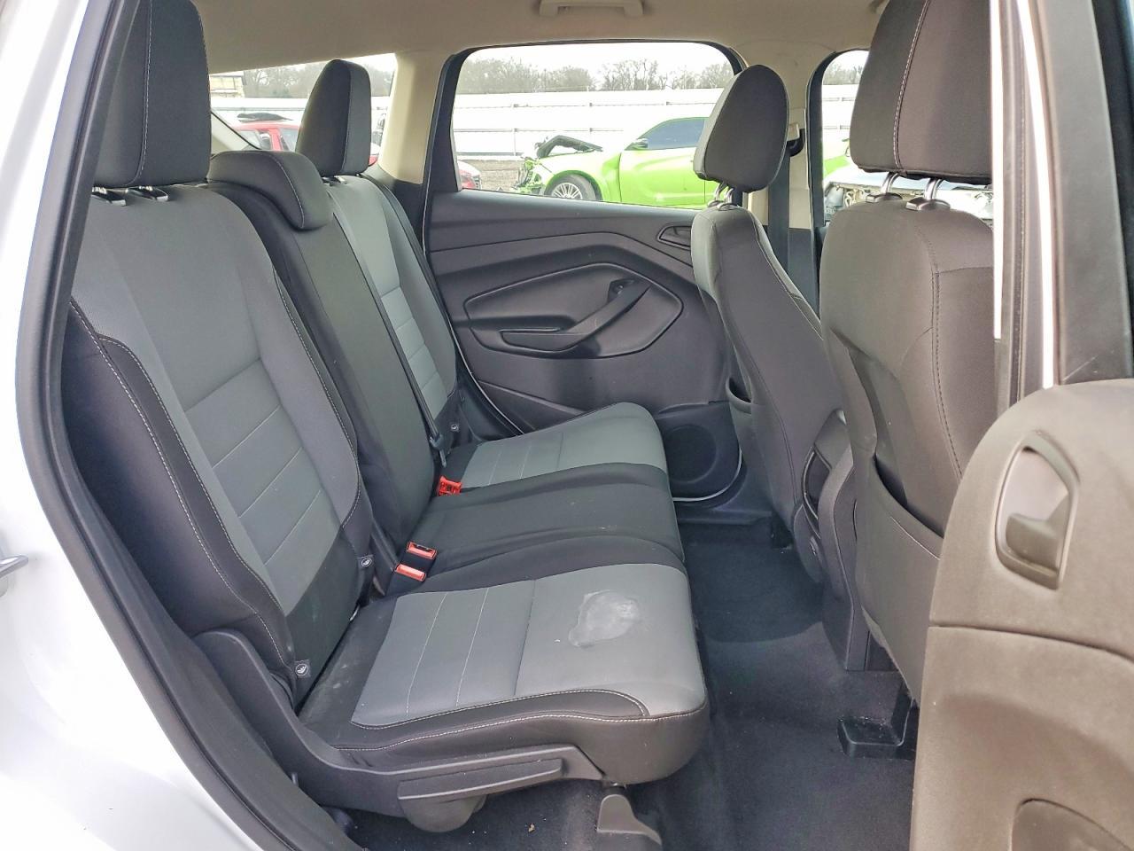 2017 Ford Escape s