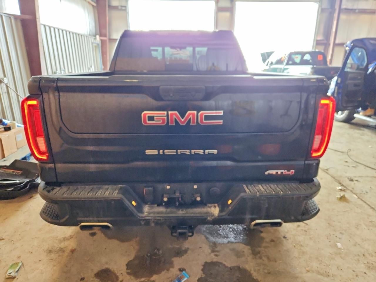 2022 GMC Sierra Limited K1500 AT4
