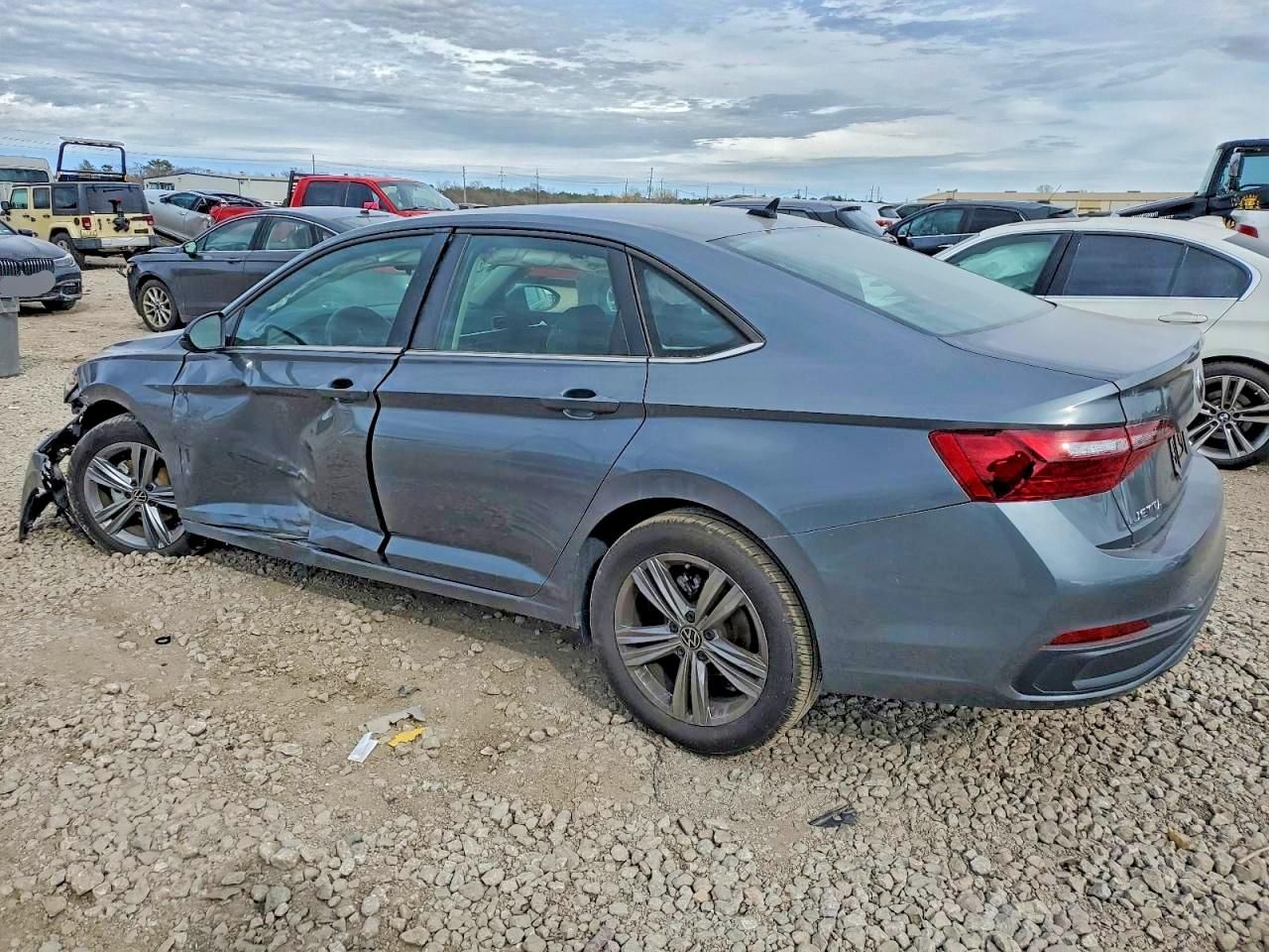 2024 Volkswagen Jetta se