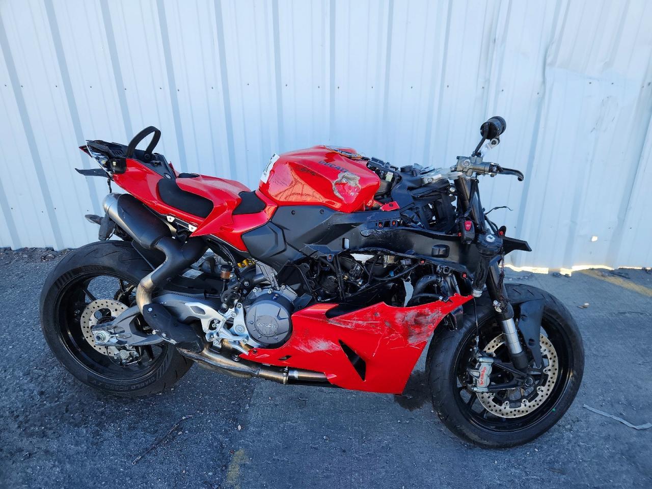 2026 Ducati Panigale V2