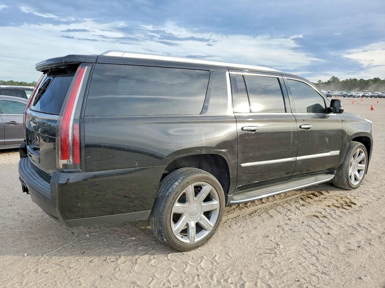 2018 Cadillac Escalade esv Premium Luxury