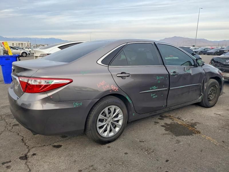 2017 Toyota Camry le