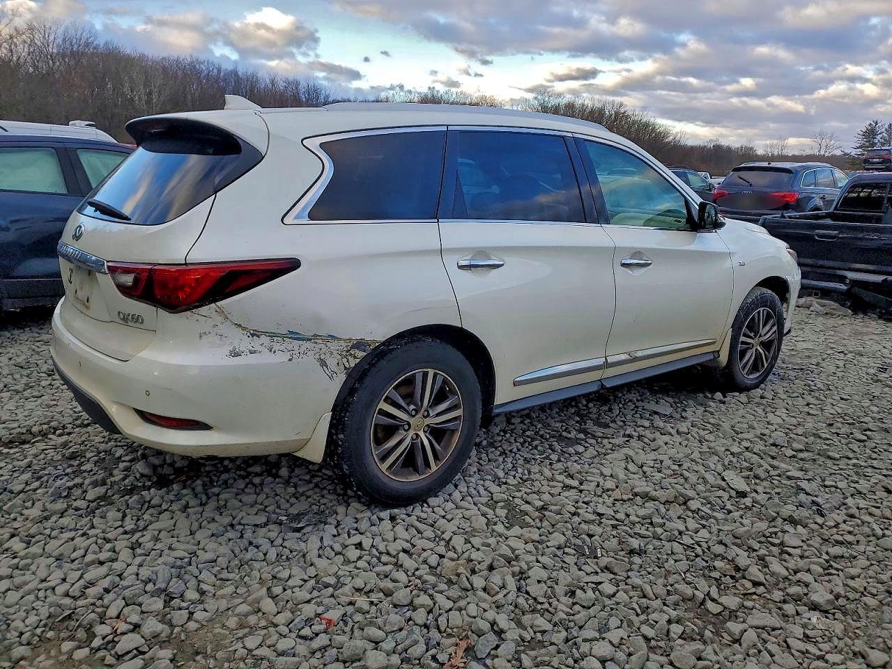 2018 Infinity Qx60 Base