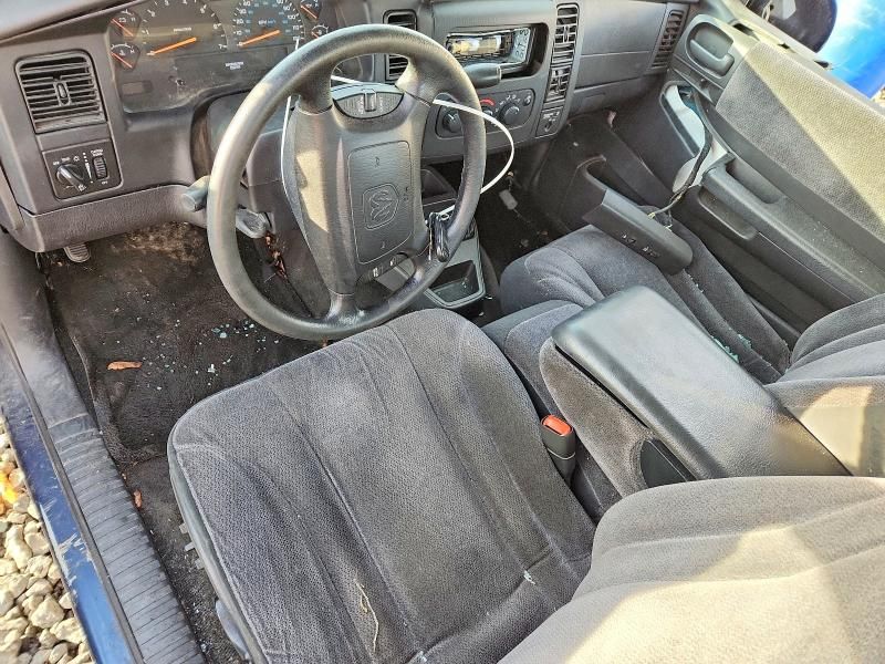 2002 Dodge Dakota slt