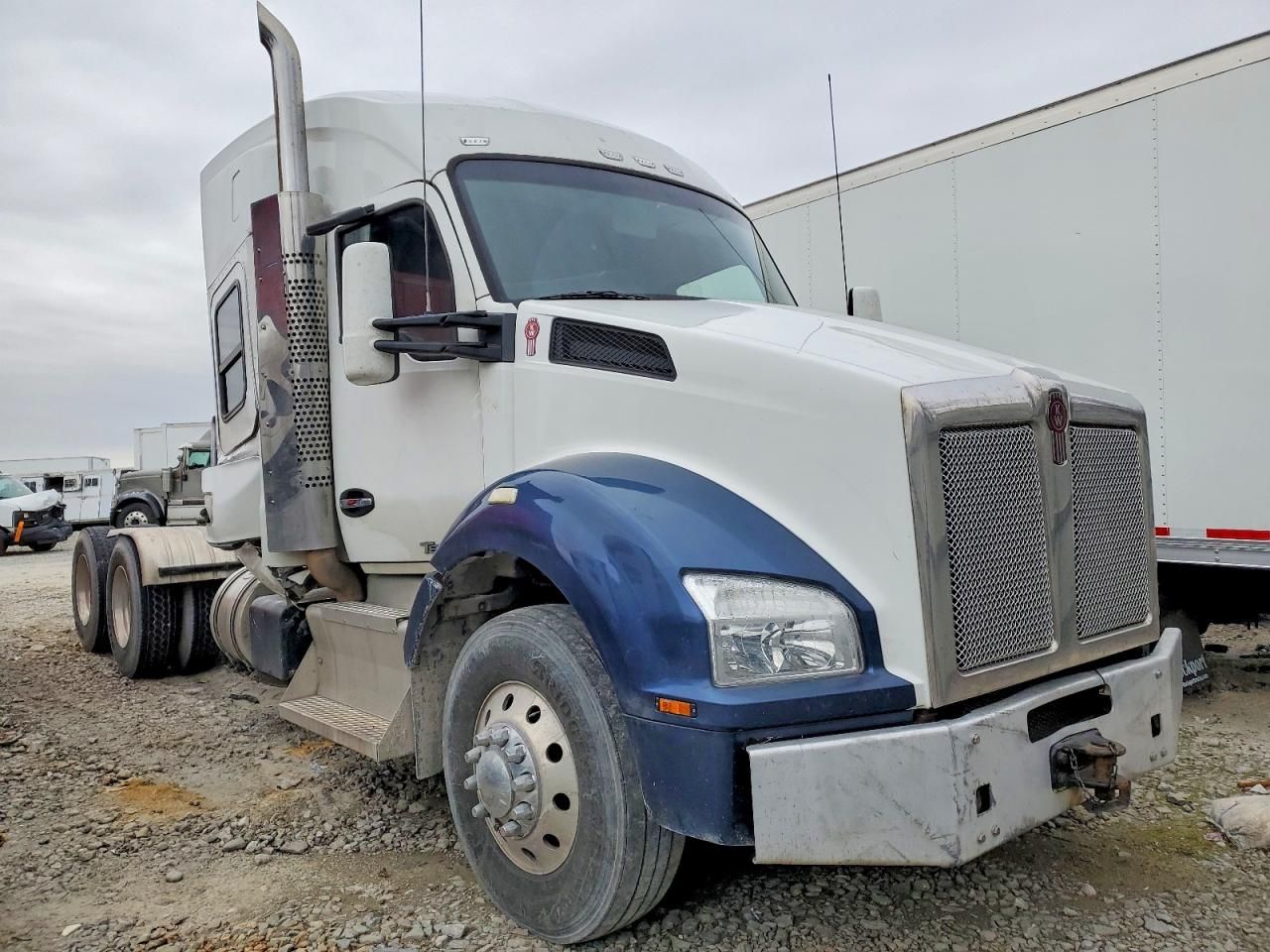 2016 Kenworth Construction T880