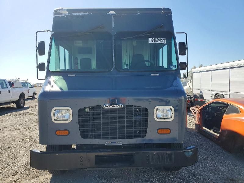 2020 Freightliner Mt 45G Delivery Truck