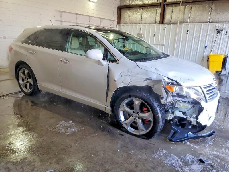 2010 Toyota Venza awd V6