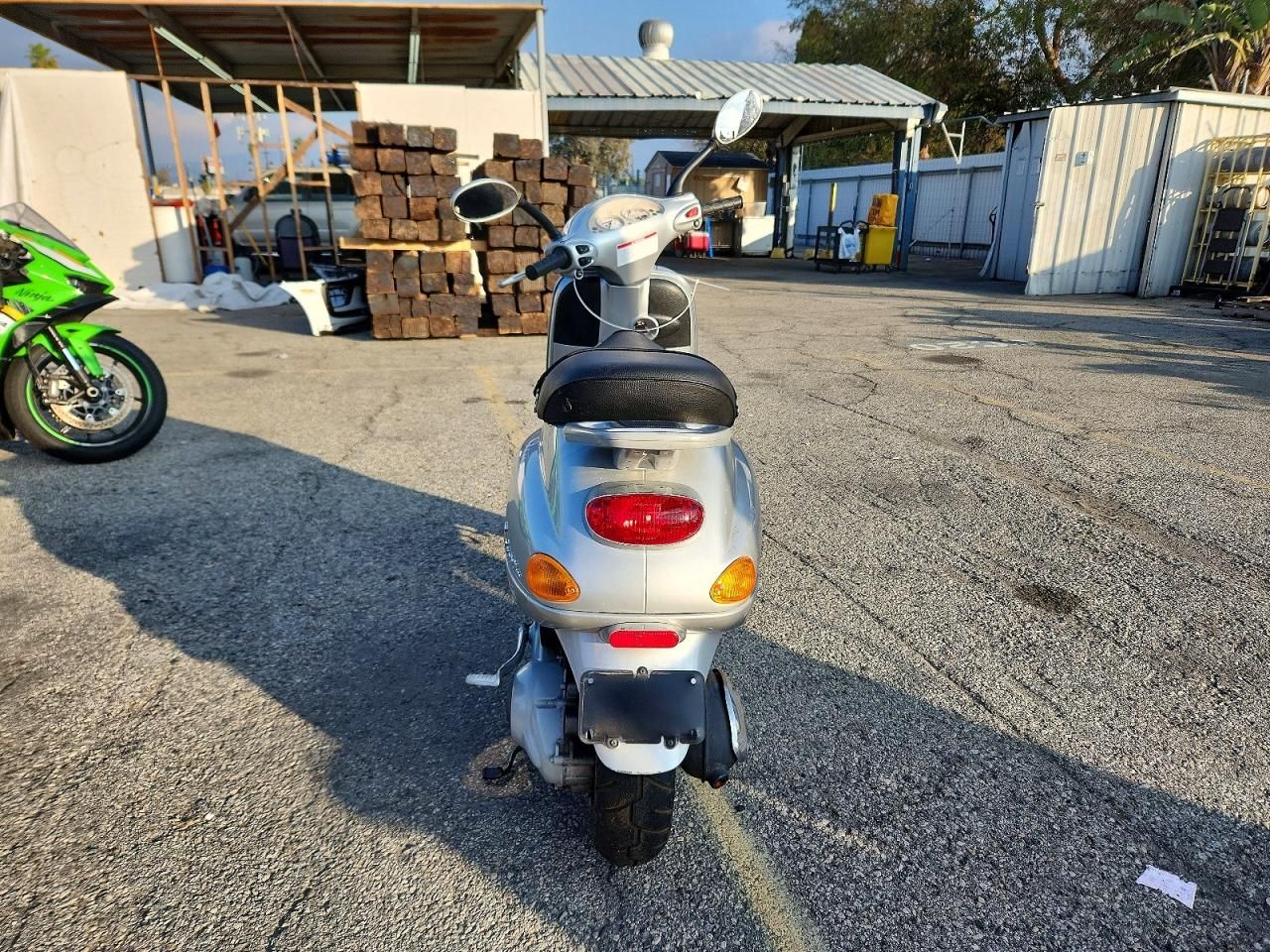 2002 Vespa M198F