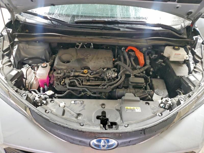 2024 Toyota Sienna xse