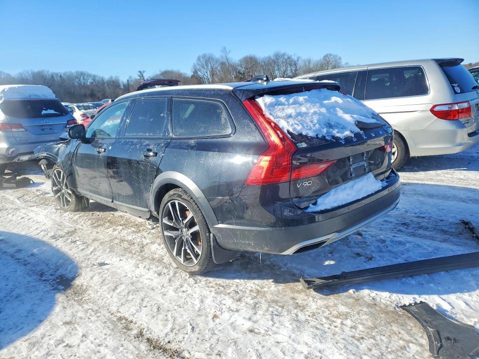 2017 Volvo V90 Cross Country T6 Inscription