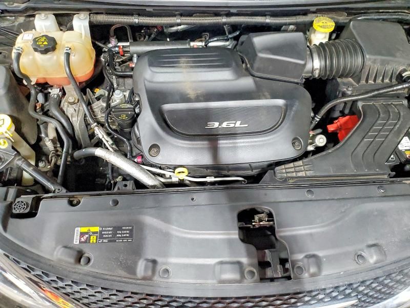 2017 Chrysler Pacifica Touring l