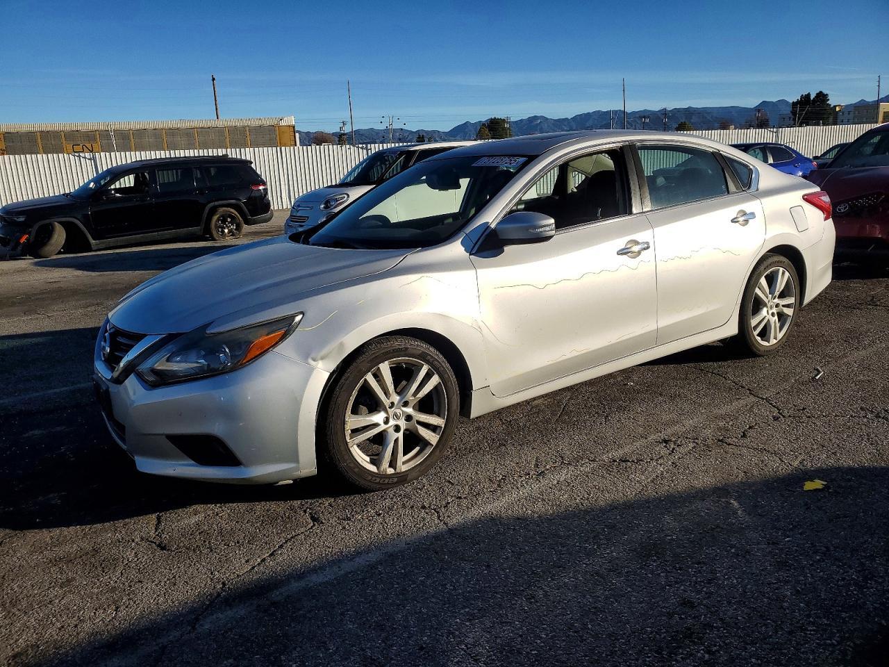 2017 Niss Altima 3.5sl