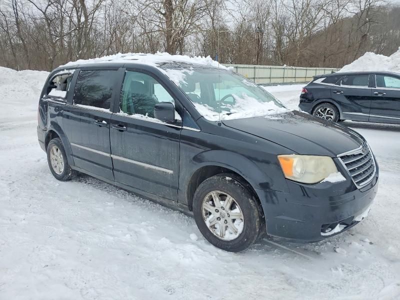 2010 Chrysler Town & Country Touring