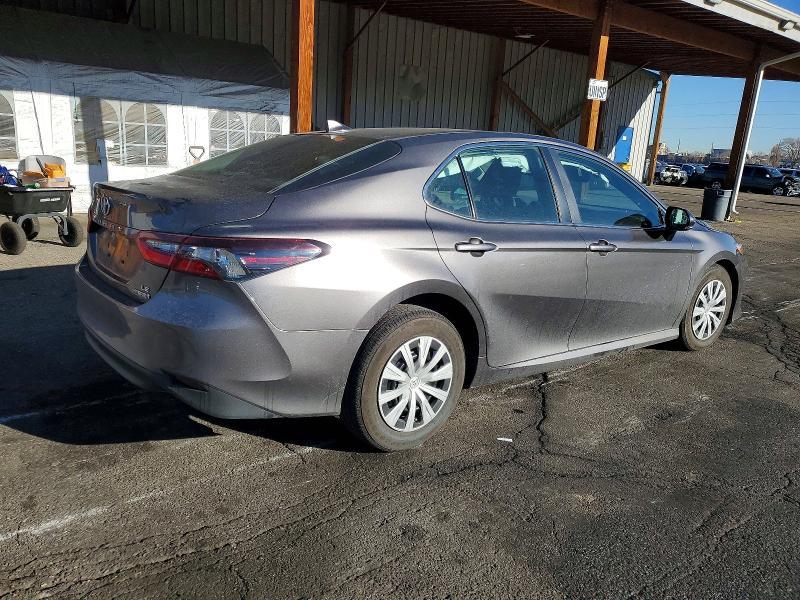 2024 Toyota Camry Hybrid le