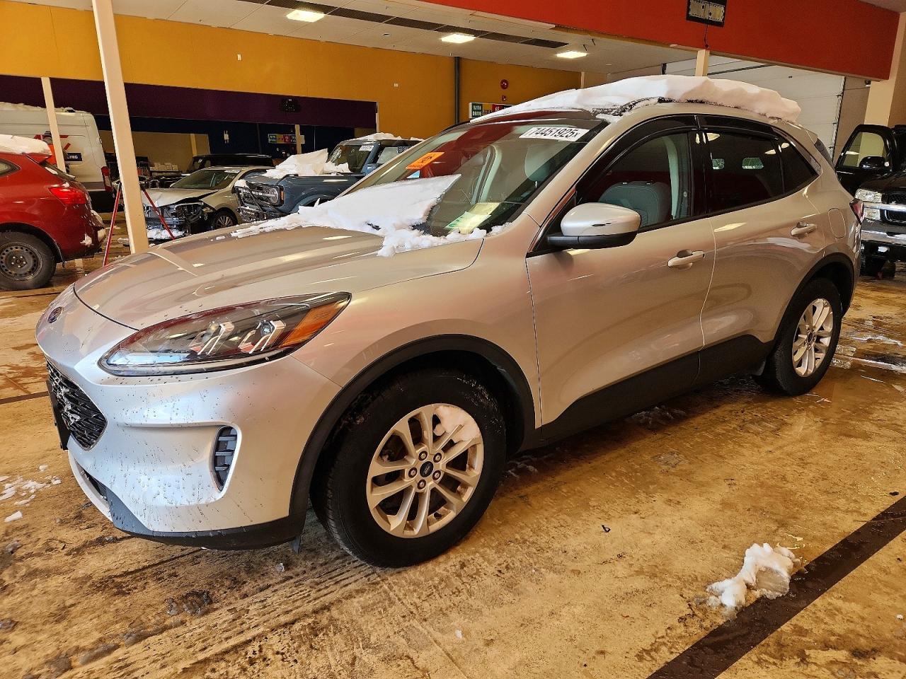 2020 Ford Escape se
