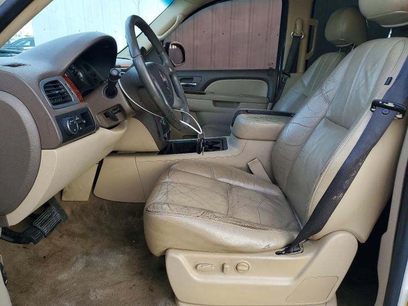 2011 GMC Yukon xl C1500 slt