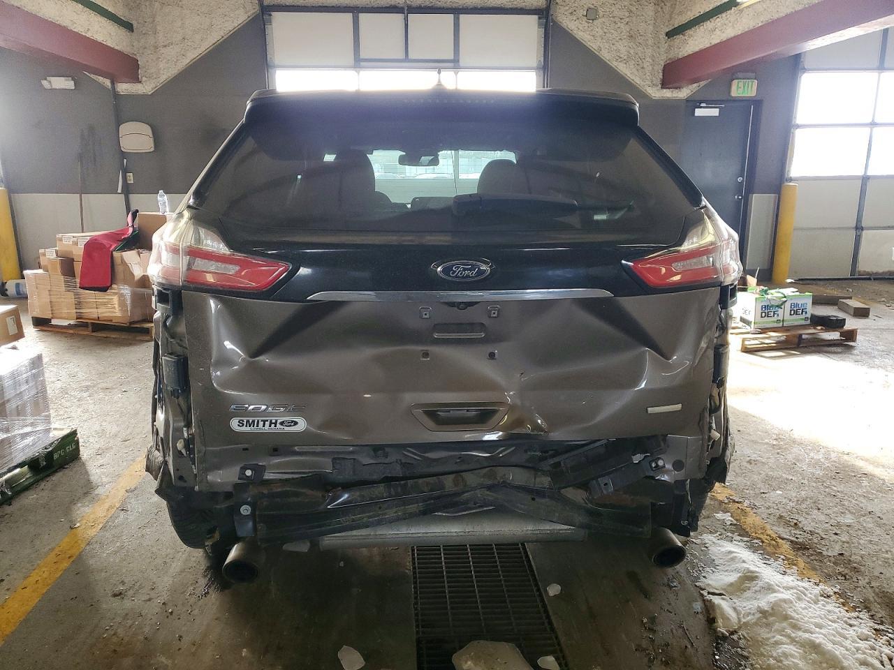 2019 Ford Edge se