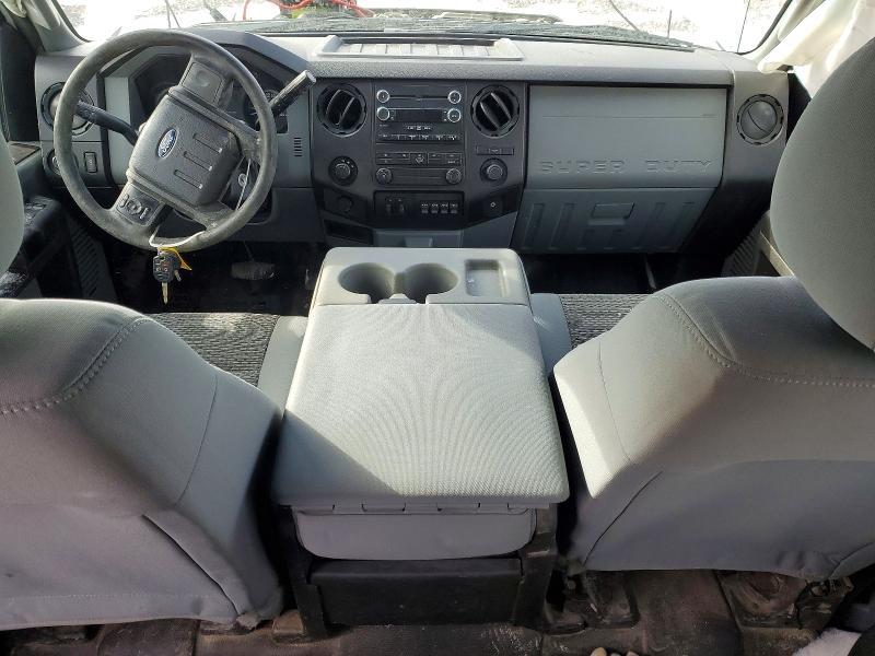 2016 Ford F350 Super Duty Flatbed Truck