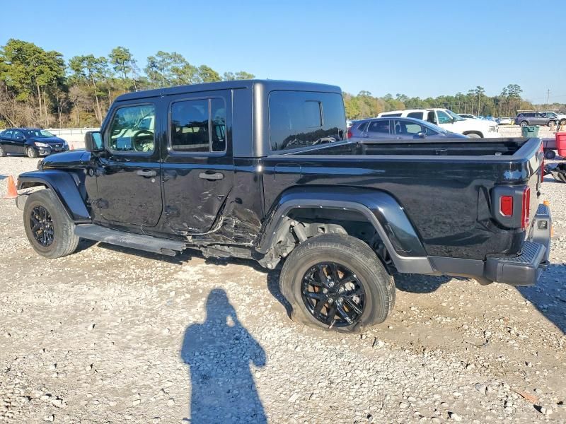 2022 Jeep Gladiator Sport