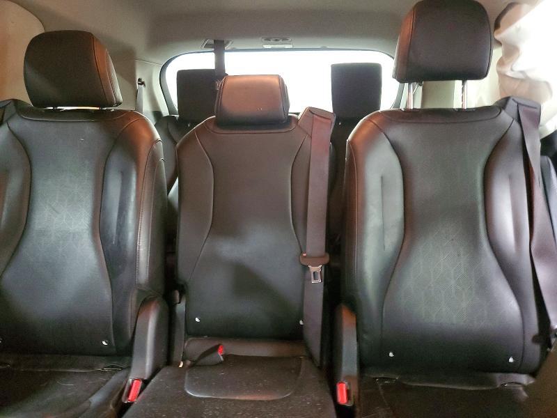 2022 KIA Carnival lx