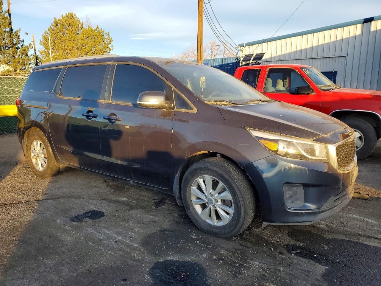 2015 KIA Sedona lx