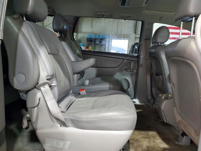 2006 Toyota Sienna
