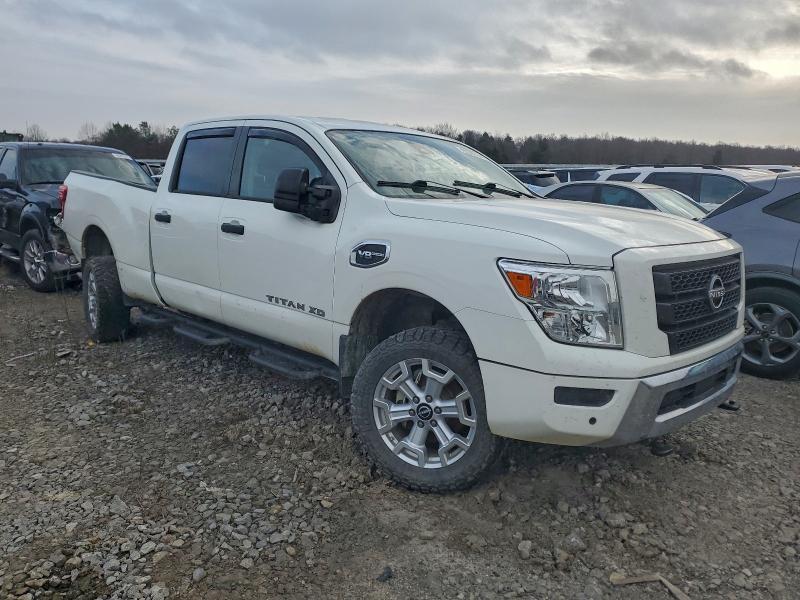 2023 Nissan Titan xd sv