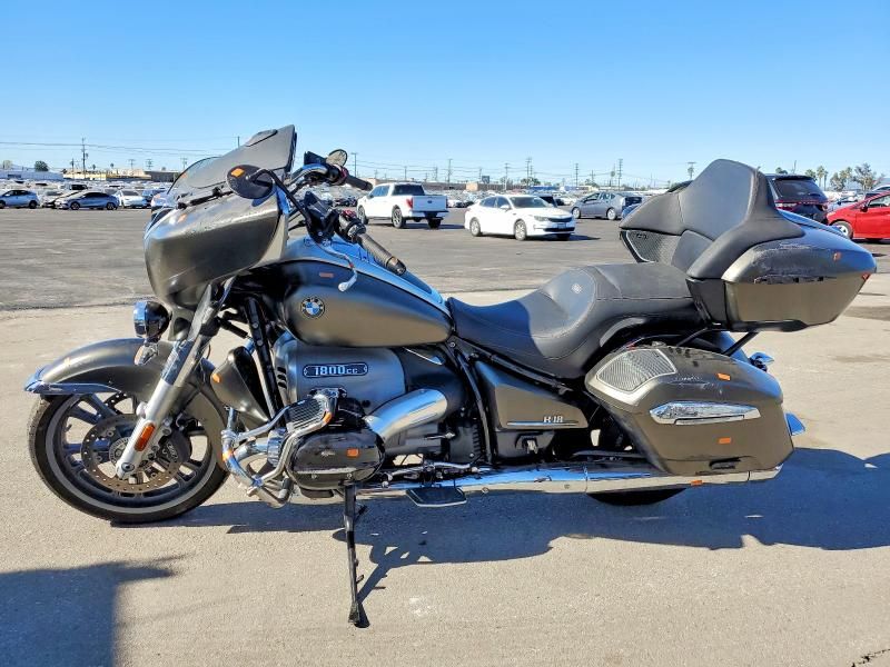 2022 BMW R18 Transcontinental