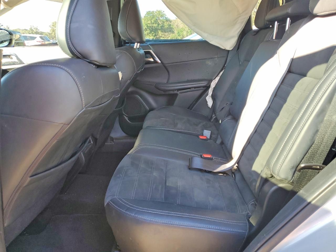 2022 Mitsubishi Outlander se