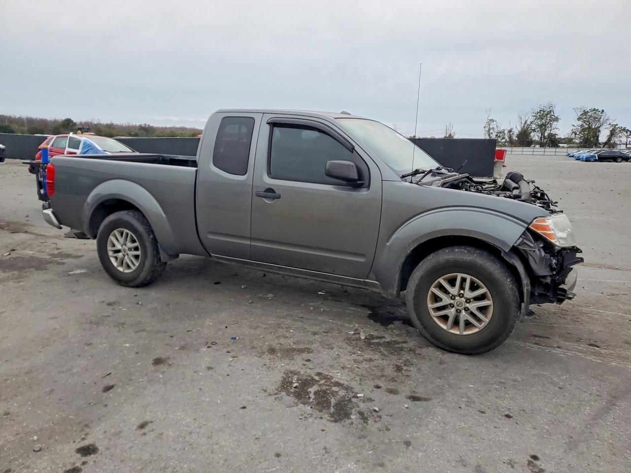 2016 Nissan Frontier s
