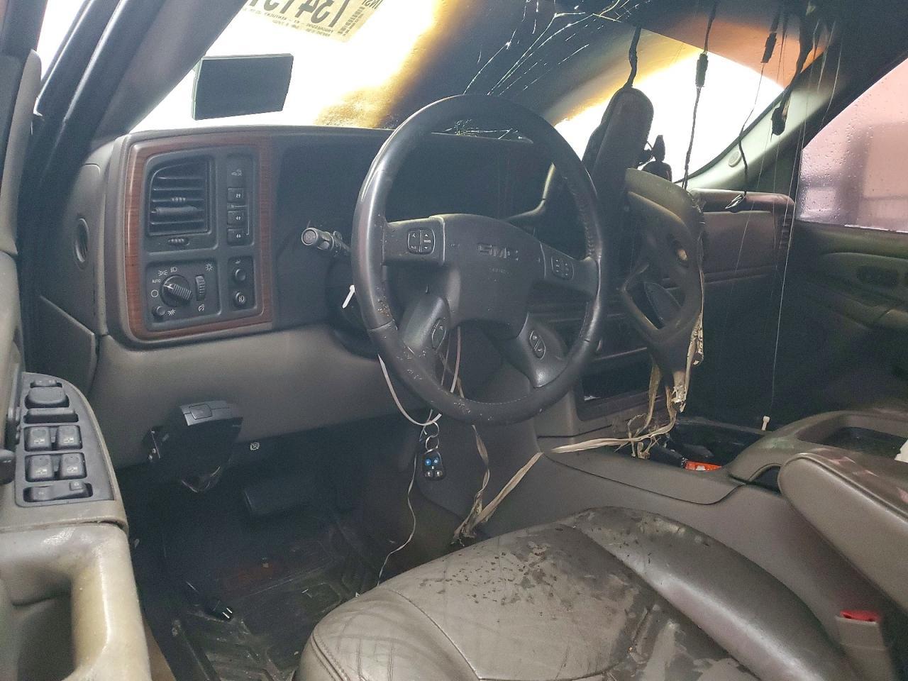 2004 GMC Sierra K2500 Heavy Duty
