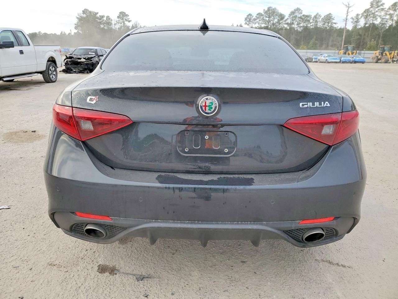 2017 Alfa Romeo Giulia ti Q4