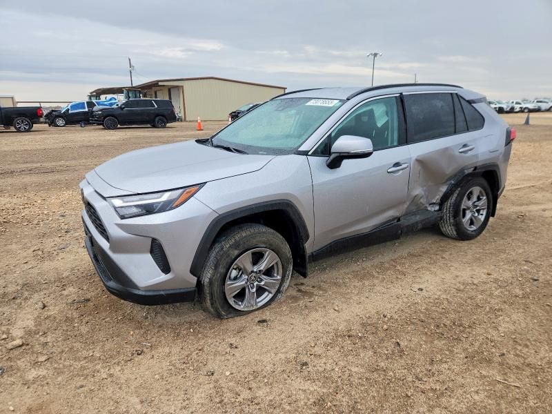 2025 Toyota Rav4 xle