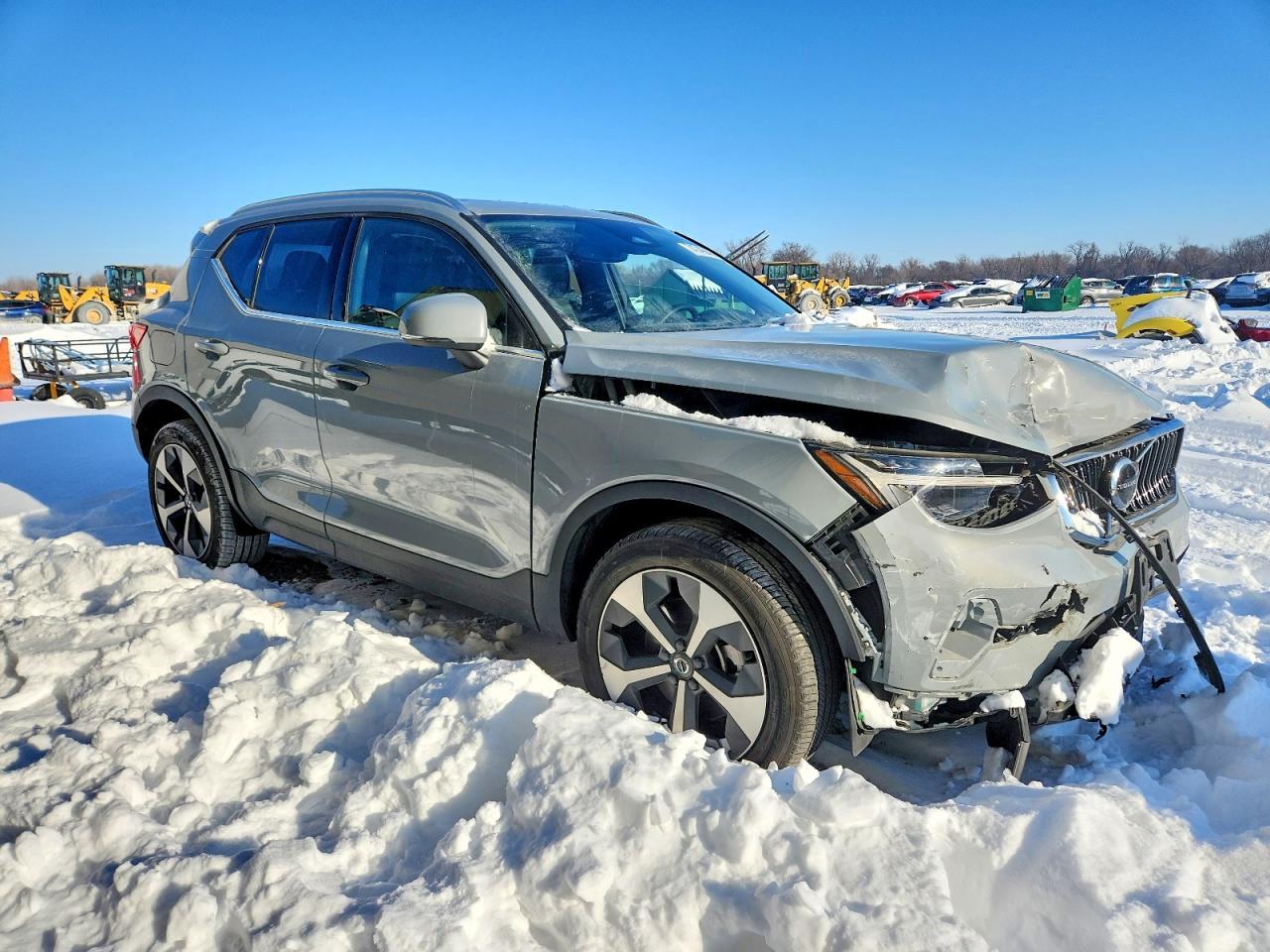 2025 Volvo Xc40 Core